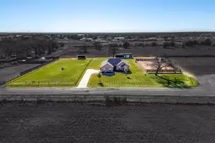 127 Captain Ln, Weatherford, TX 76087 - Photo 10