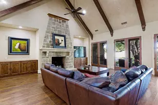 2965 S Sunbeck Circle, Farmers Branch, TX 75234 - Photo 6