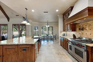 2965 S Sunbeck Circle, Farmers Branch, TX 75234 - Photo 12