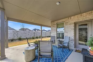 300 Sleepy Willow Ln, McKinney, TX 75071 - Photo 38