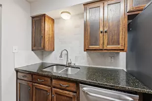 5910 Willow View Dr, Arlington, TX 76017 - Photo 10