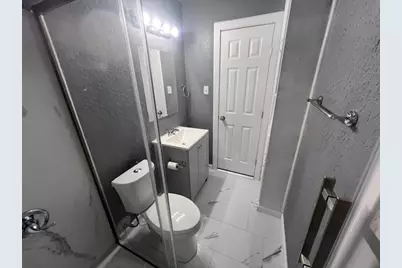 205 NE 22nd Street, Grand Prairie, TX 75050 - Photo 20