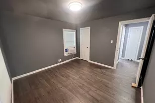 205 NE 22nd St, Grand Prairie, TX 75050 - Photo 24