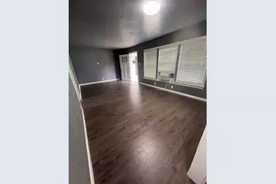 205 NE 22nd Street, Grand Prairie, TX 75050 - Photo 32