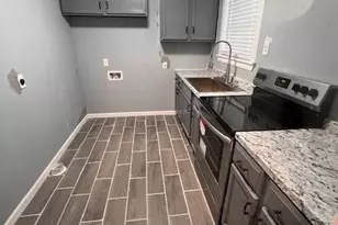 205 NE 22nd St, Grand Prairie, TX 75050 - Photo 14