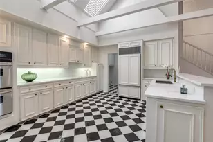 5865 Farquhar Ln, Dallas, TX 75209 - Photo 10