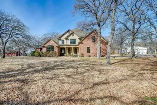 330 Madeline Ln, Burleson, TX 76028 - Photo 4