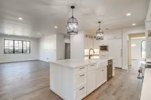 330 Madeline Ln, Burleson, TX 76028 - Photo 12