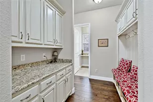 6828 Westbury Dr, North Richland Hills, TX 76180 - Photo 4