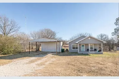 180 Trail Drive, Bowie, TX 76230 - Photo 2