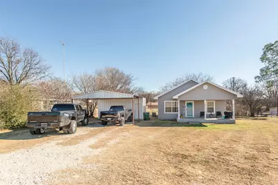 180 Trail Drive, Bowie, TX 76230 - Photo 14