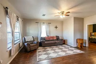 180 Trail Dr, Bowie, TX 76230 - Photo 28