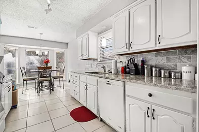 2433 Hallmark Street, Grand Prairie, TX 75052 - Photo 10