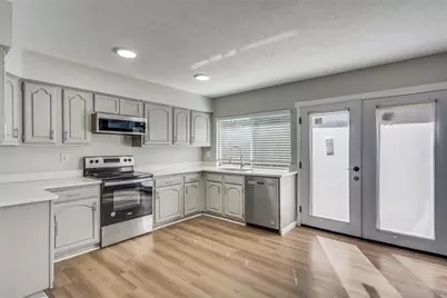 6406 Green Oaks Drive, Plano, TX 75023 - Photo 10