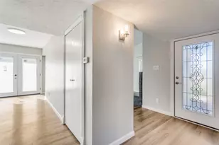 6406 Green Oaks Dr, Plano, TX 75023 - Photo 2