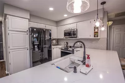 135 Pleasant Grove Lane, Waco, TX 76712 - Photo 8