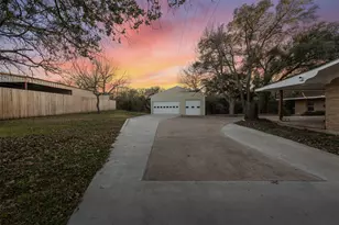 506 E Ave G, Valley Mills, TX 76689 - Photo 36