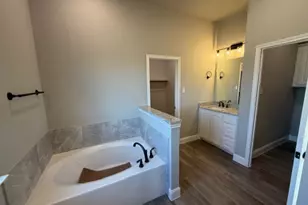 1029 Deer Is Ct, Azle, TX 76020 - Photo 16