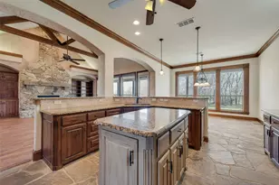 1088 Shadow Lakes Dr, Wills Point, TX 75169 - Photo 8