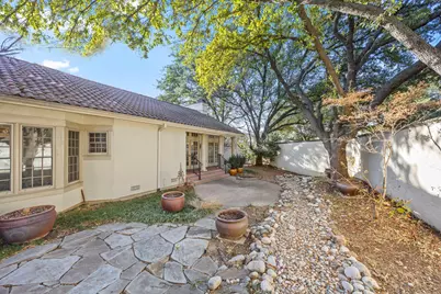 4633 Oconnor Court, Irving, TX 75062 - Photo 28