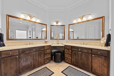 608 Elm Hill Boulevard, Burleson, TX 76028 - Photo 18