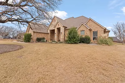 608 Elm Hill Boulevard, Burleson, TX 76028 - Photo 2