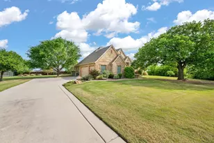 608 Elm Hill Blvd, Burleson, TX 76028 - Photo 1