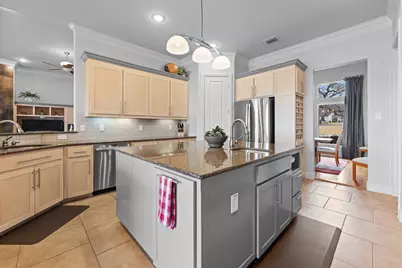 608 Elm Hill Boulevard, Burleson, TX 76028 - Photo 8