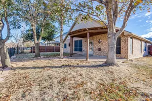 10109 Oldfield Ct, Fort Worth, TX 76244 - Photo 2