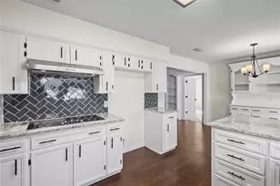 933 Waynelee Dr, Lancaster, TX 75146 - Photo 18