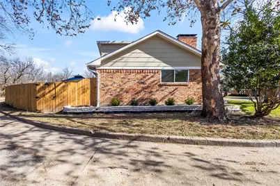 933 Waynelee Drive, Lancaster, TX 75146 - Photo 12