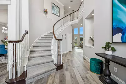 138 Creekside Drive, Murphy, TX 75094 - Photo 2