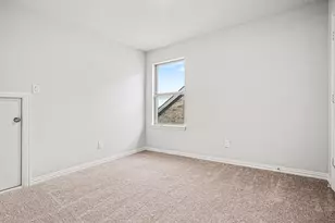 10233 Fulgham Dr, Fort Worth, TX 76131 - Photo 18