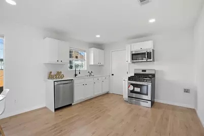 2012 Tennessee Avenue, Dallas, TX 75224 - Photo 10