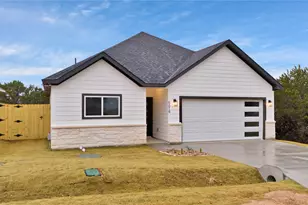 5618 Barkridge Dr, Granbury, TX 76048 - Photo 2