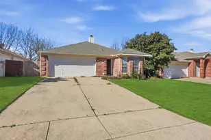 6324 Stockton Dr, Fort Worth, TX 76132 - Photo 2