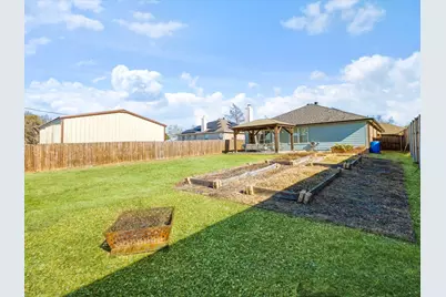 605 Waterford Street, Farmersville, TX 75442 - Photo 22