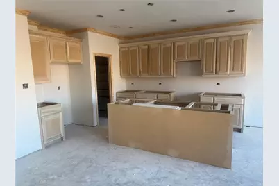 707 Bass Lake Lane, Cleburne, TX 76033 - Photo 4