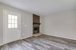 836 Summercrest Blvd, Burleson, TX 76028 - Photo 4