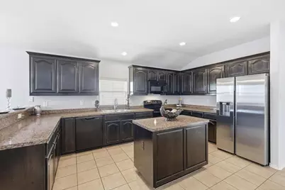 4520 Shagbark Drive, Denton, TX 76226 - Photo 4