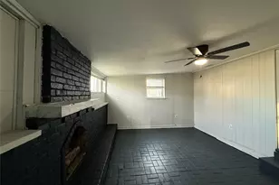 821 Lilac Dr, Garland, TX 75040 - Photo 10