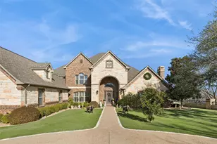 826 Cimmarron Bay Dr, Runaway Bay, TX 76426 - Photo 4