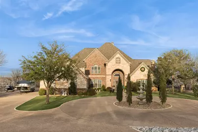 826 Cimmarron Bay Drive, Runaway Bay, TX 76426 - Photo 2