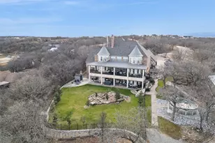 826 Cimmarron Bay Dr, Runaway Bay, TX 76426 - Photo 8