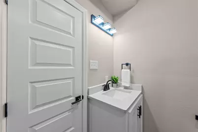 1503 E Lakeview Drive, Dallas, TX 75216 - Photo 14