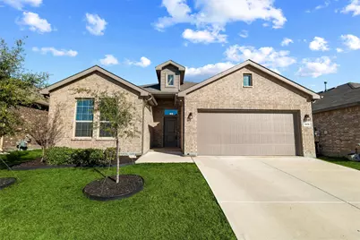 208 Irish Moss Drive, Fort Worth, TX 76052 - Photo 2
