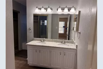 500 Button Willow Court, Irving, TX 75063 - Photo 12