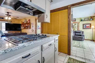 37 Regents Park, Bedford, TX 76022 - Photo 12