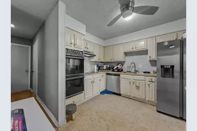 8411 Oak Stream Drive, Dallas, TX 75243 - Photo 10