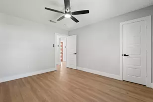 2837 Elsie Faye Heggins St, Dallas, TX 75215 - Photo 26